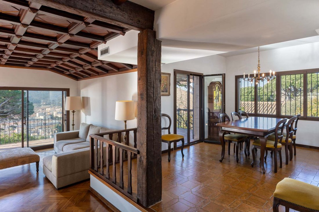 Villa in Sant Feliu de Guixols, Catalonia, Spain 1 - 16989554