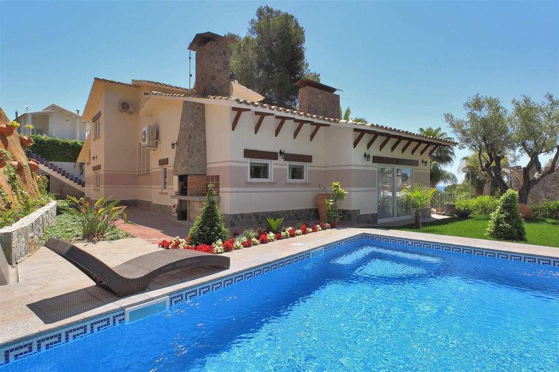 Villa in Blanes, Catalonia, Spain 1 - 16989117