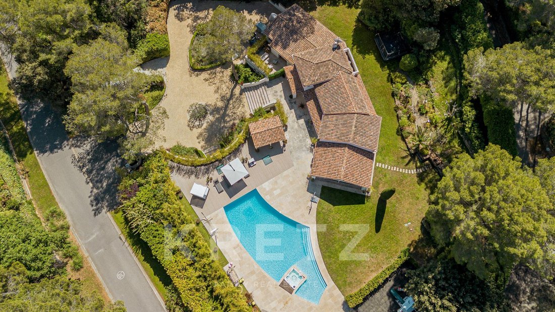 House in Mougins, Provence-Alpes-Côte d'Azur, France 2 - 17797507