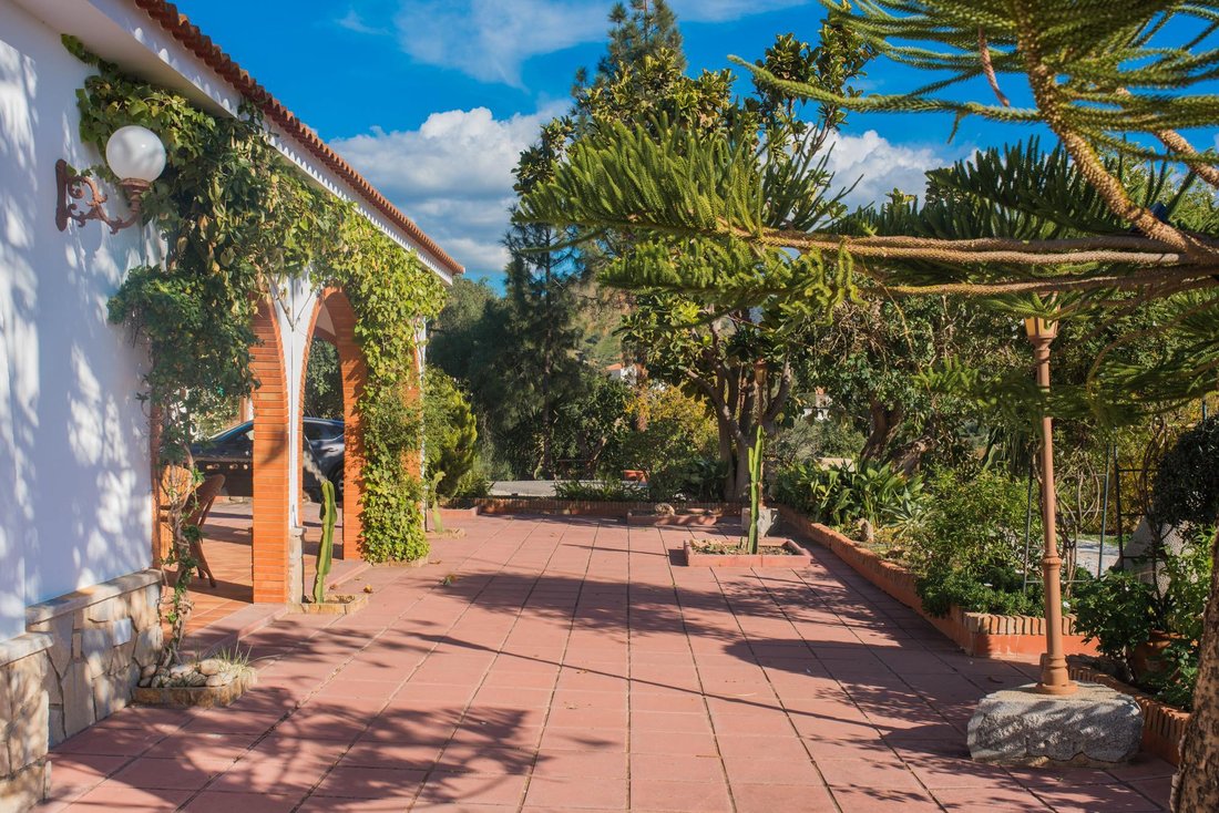 Villa in Ciudad Jardin (District), Malaga, Spain 3 - 16989369