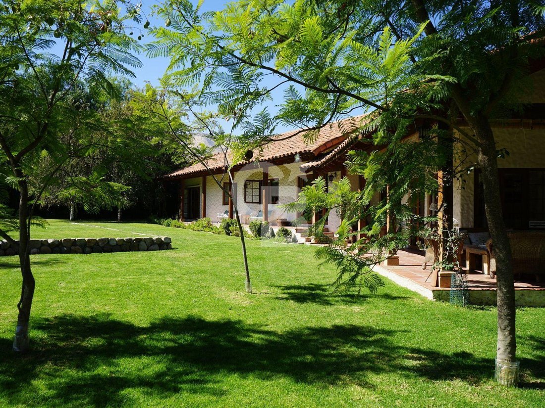 House in Chicureo, Santiago Metropolitan Region, Chile 1 - 17795005