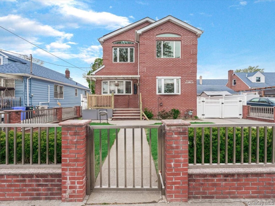 House in New York, New York, United States 2 - 17799516