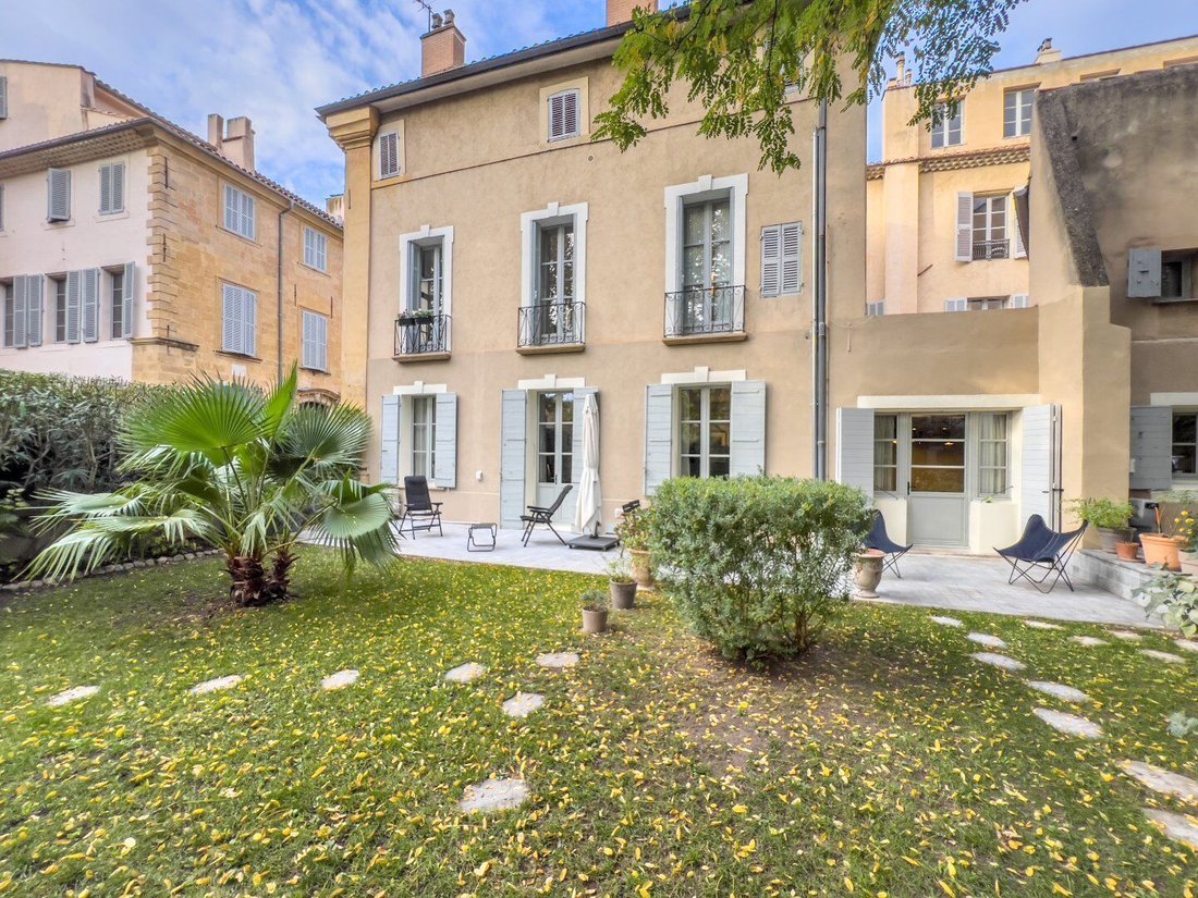 Apartment in Comtale-Cente-Cours Mirabeau, Aix-en-Provence, France 1 - 17796667