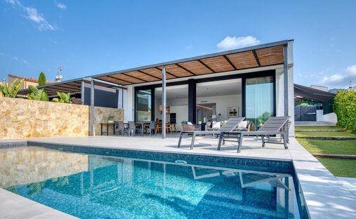 Villa in Santa Cristina d'Aro, Catalonia, Spain 1