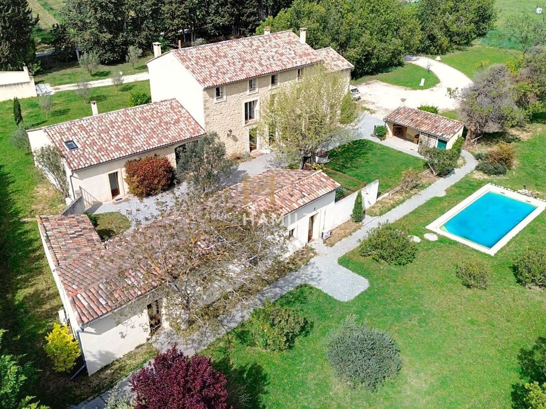Villa in Ouest, Monteux, France 1 - 17796756