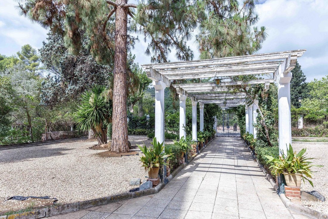 Villa in Naquera / Naquera, Valencian Community, Spain 3 - 16989481