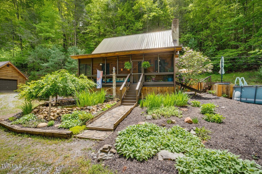 House in Bristol, Tennessee, United States 2 - 17795025