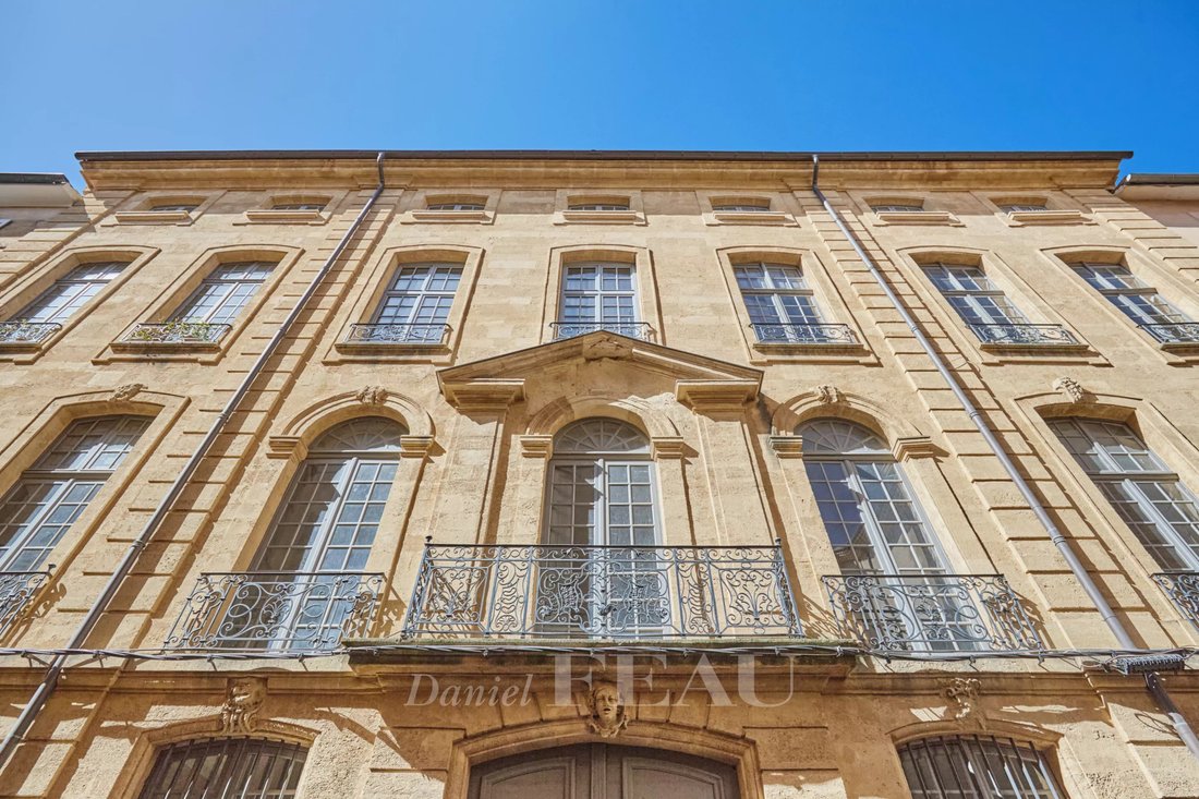 Comtale-Cente-Cours Mirabeau, Aix-en-Provence, France 1 - 17797344
