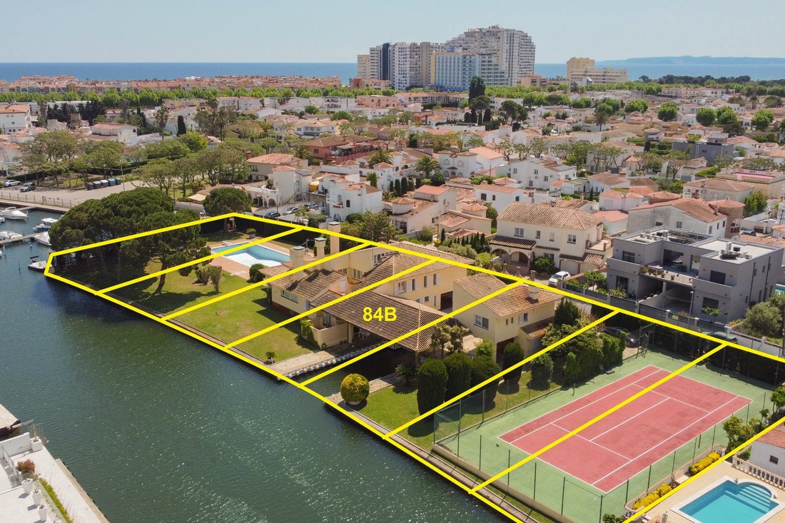 Terreno a Empuriabrava, Catalogna, Spagna 2 - 16988735