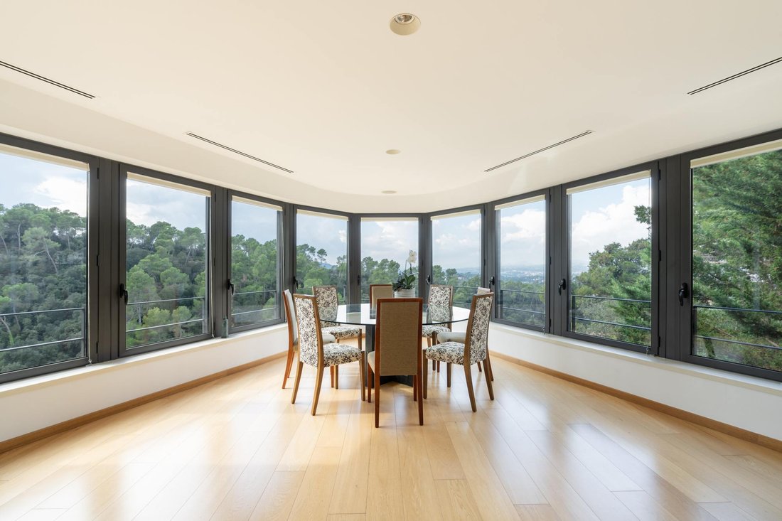 Villa in Sant Cugat del Valles, Catalonia, Spain 3 - 16987860