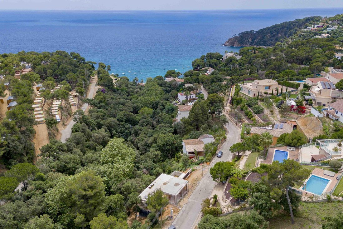 Land in Tossa de Mar, Catalonia, Spain 4 - 16989147