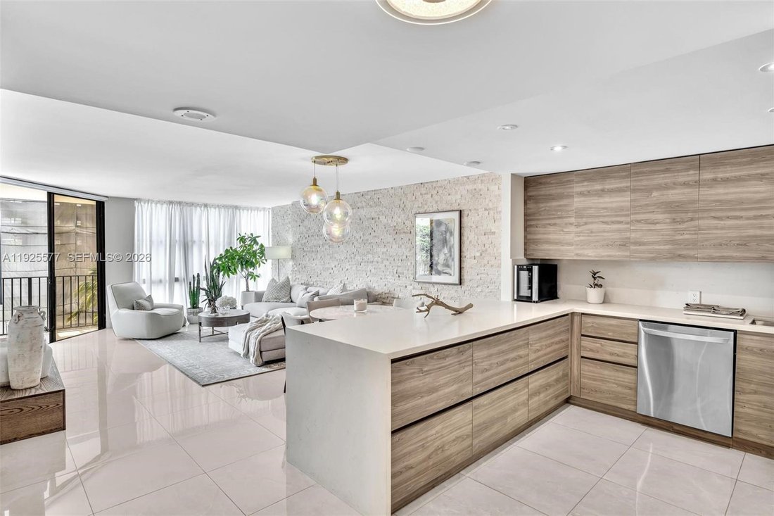 Condo in Miami, Florida, United States 2 - 16749829