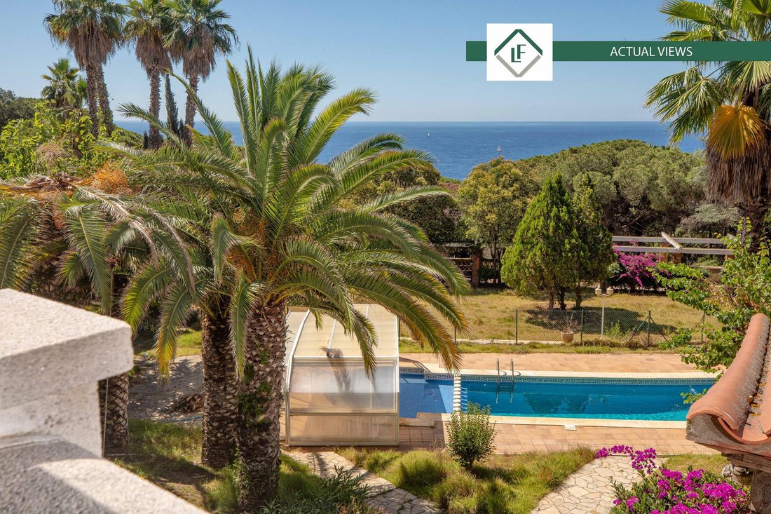 Villa in Lloret de Mar, Catalonia, Spain 2 - 16989355