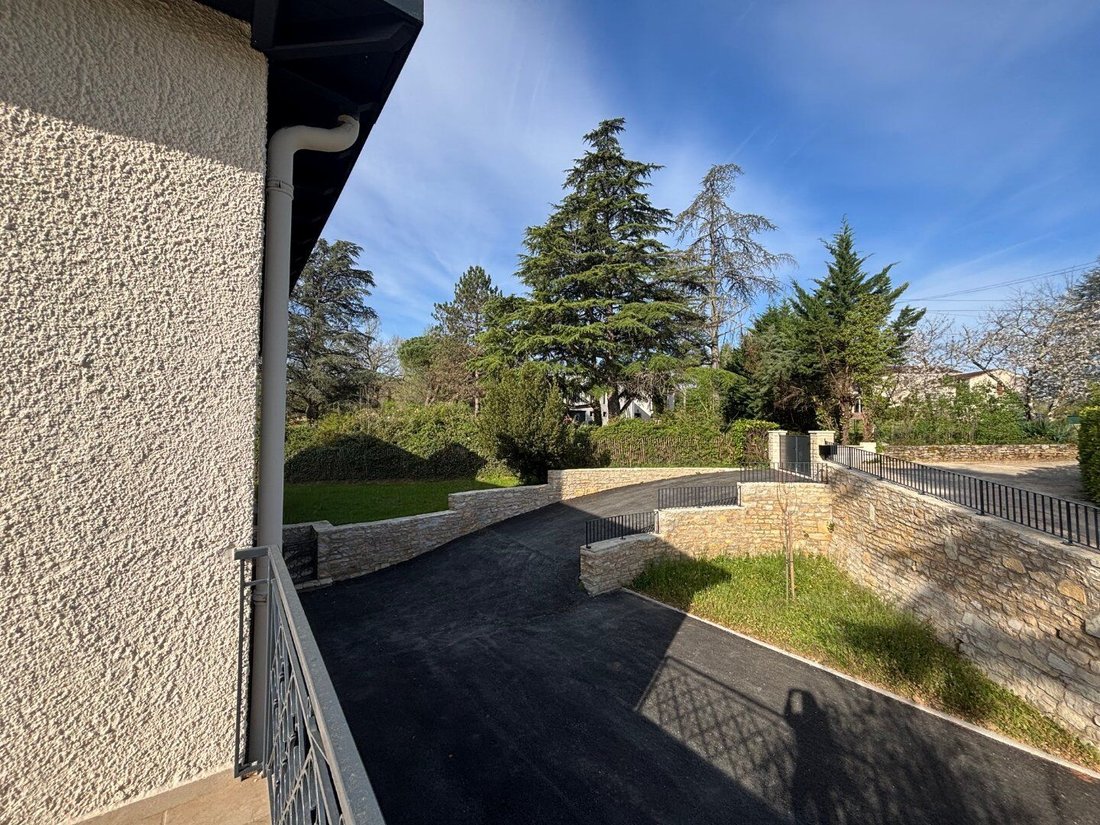 Villa in Pradines, Occitania, France 3 - 17796788