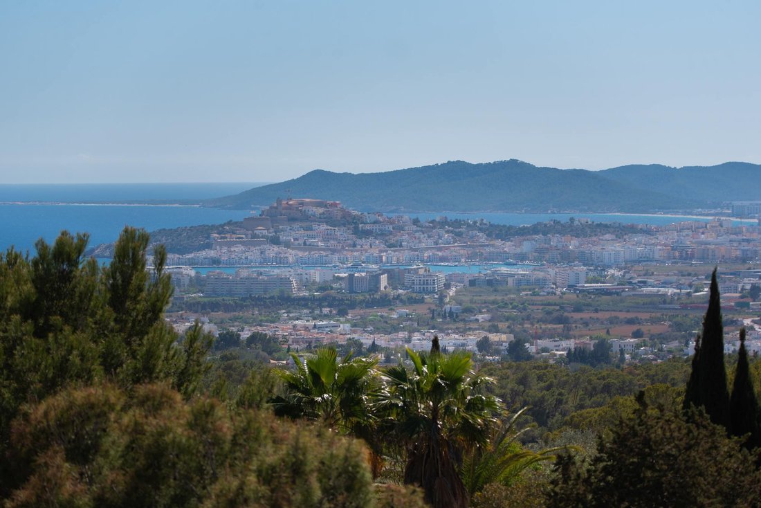 Villa in Jesus, Santa Eularia des Riu, Balearic Islands 3 - 16989254