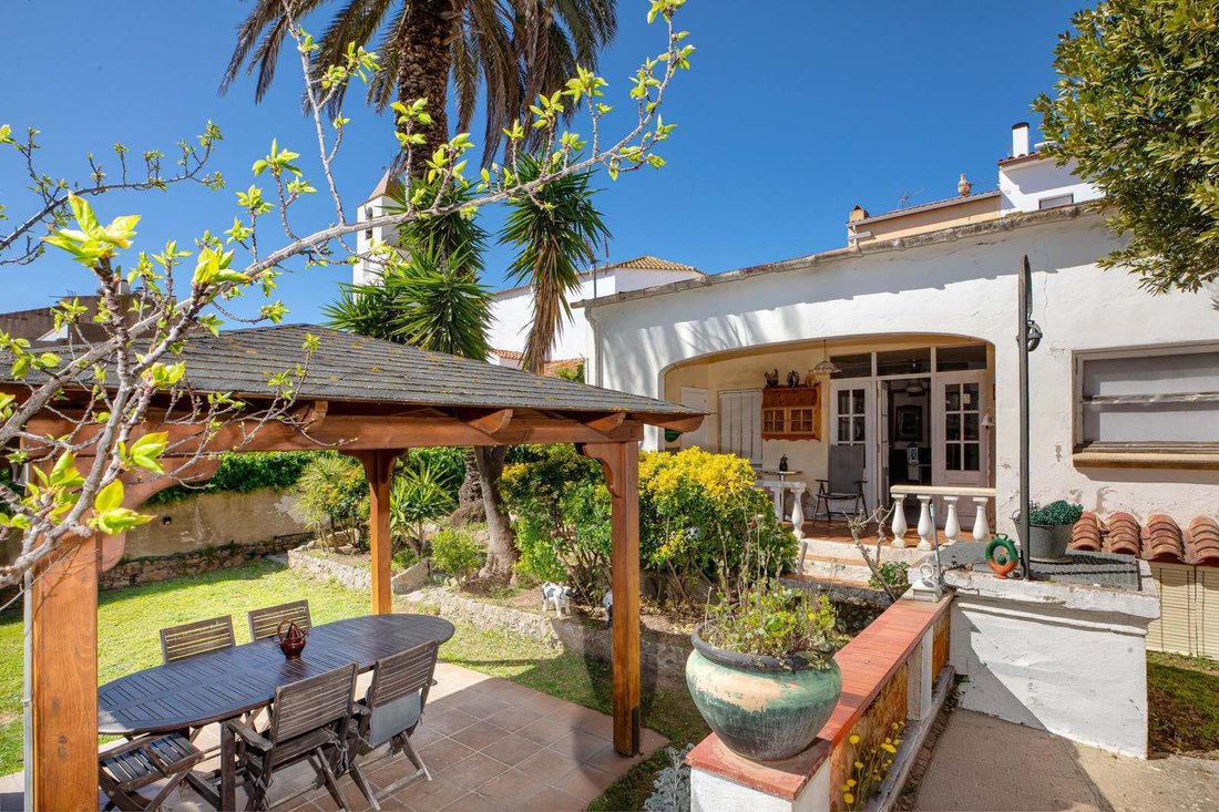 Villa in Calella de Palafrugell, Palafrugell, Catalonia 1 - 17734814