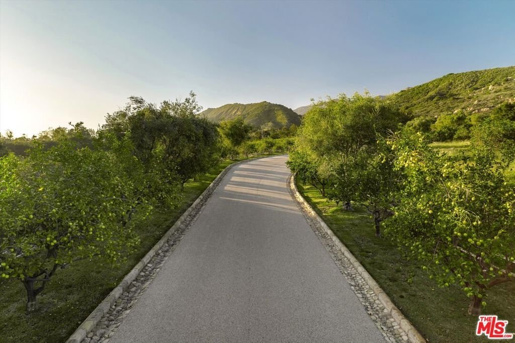House in Carpinteria, California, United States 4 - 17798397