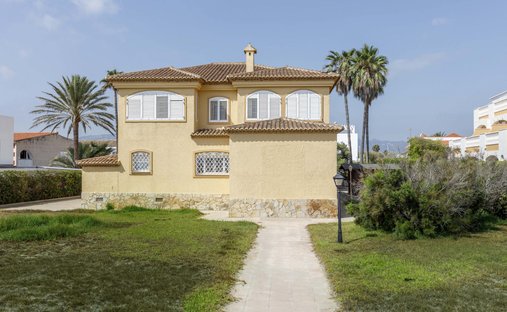 Villa in Cullera, Valencian Community, Spain 1