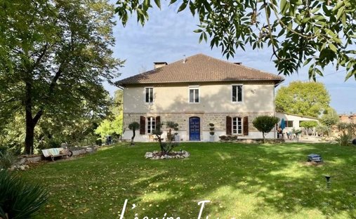 House in Casse Martin, L'Isle-Jourdain, France 1