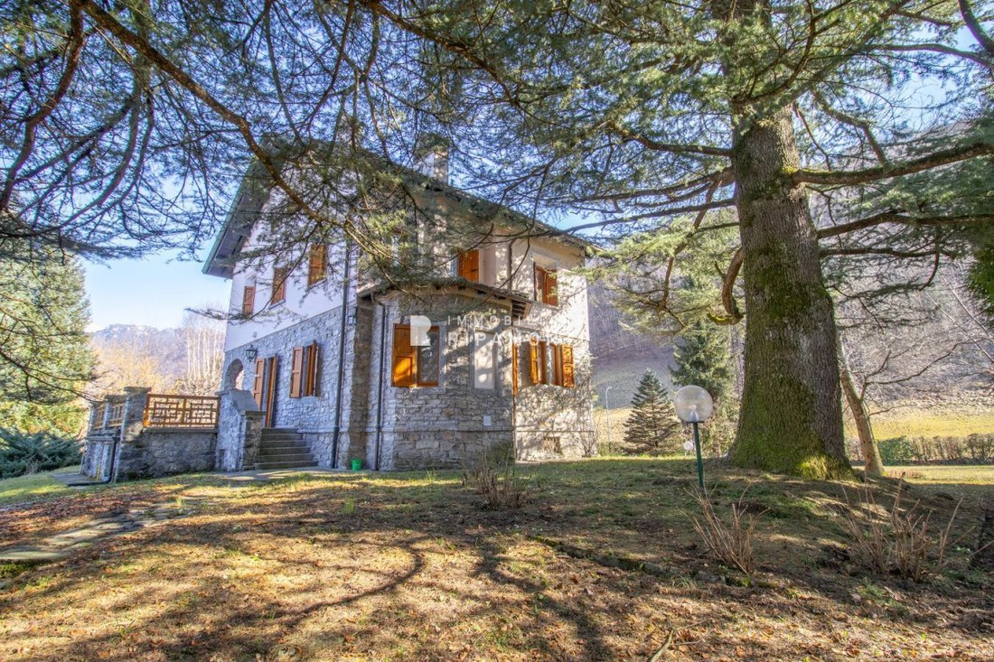 Villa in Cremeno, Lombardy, Italy 3 - 15817221