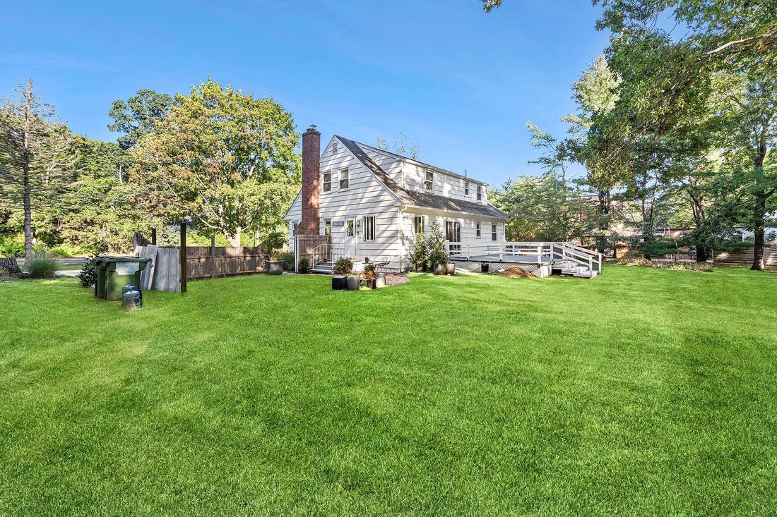 House in Sag Harbor, New York, United States 2 - 15877631