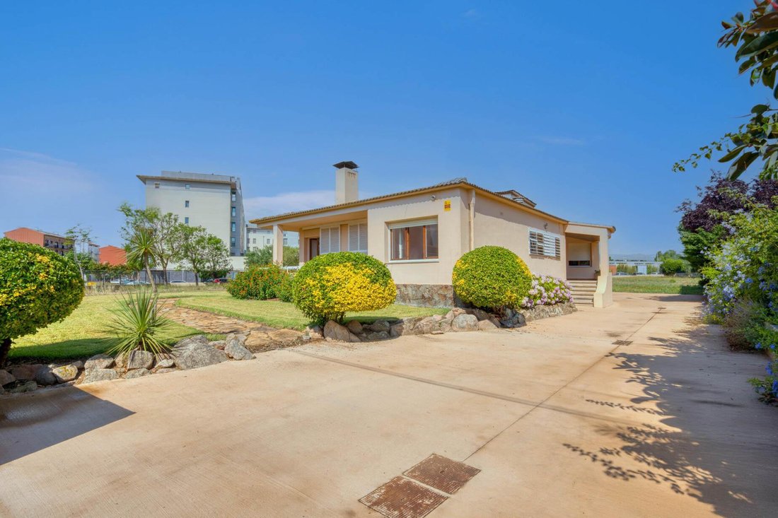 Villa in Calonge i Sant Antoni, Catalonia, Spain 1 - 16989499