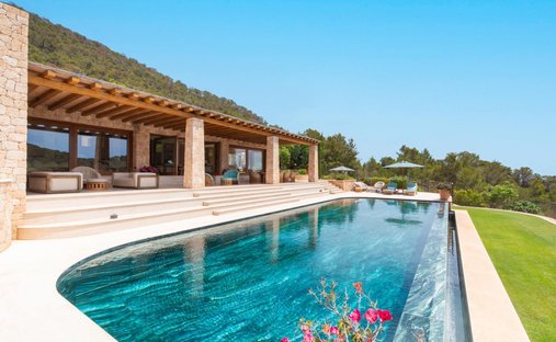 Villa in Santa Eularia des Riu, Balearic Islands, Spain 1