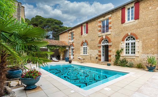 Casa en Corneilhan, Occitania, Francia 1