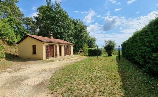 Exclusivity In Its Purest Form!! Overlooking A Private Valley, This 17 Th Century Manor Offers Total