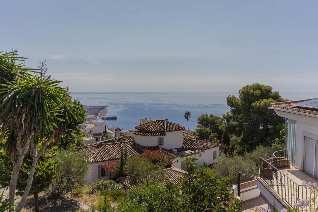 Villa in Salobrena, Andalusia, Spain 4 - 16987466