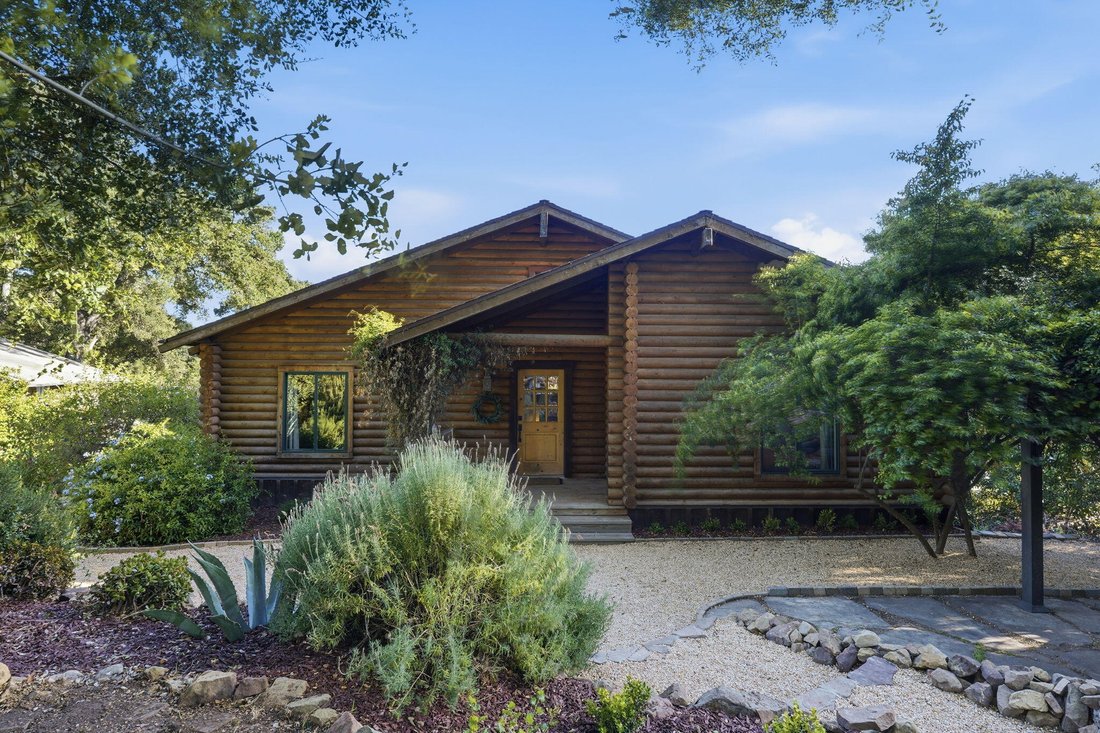 Santa Barbara, California, United States 1 - 17798719