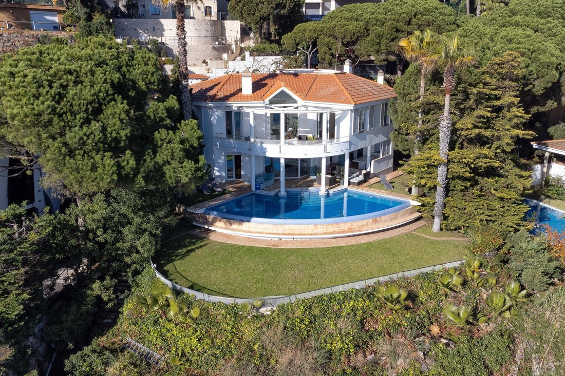 Villa in Lloret de Mar, Catalonia, Spain 3 - 16989562