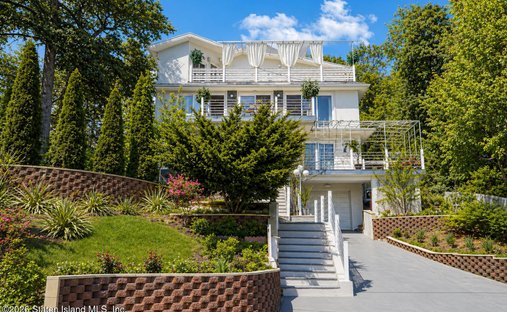 House in New York, New York, United States 1