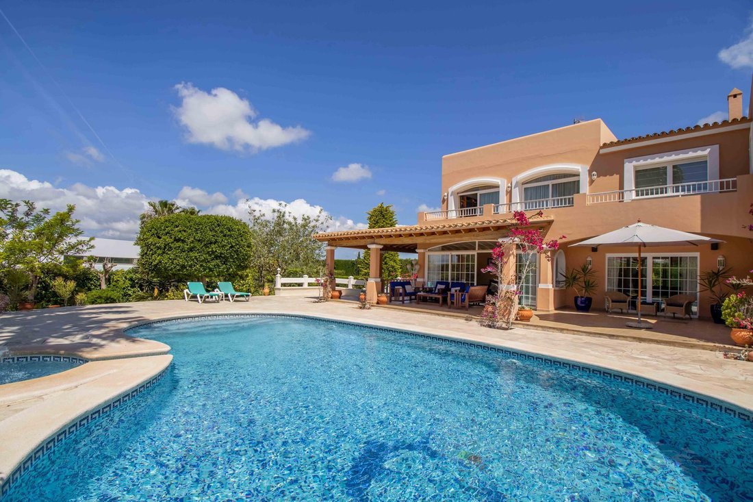 Villa in Jesus, Santa Eularia des Riu, Balearic Islands 3 - 16989149