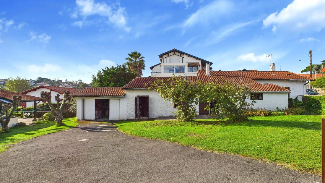 Villa in Bidart, Nouvelle-Aquitaine, France 3 - 17796622