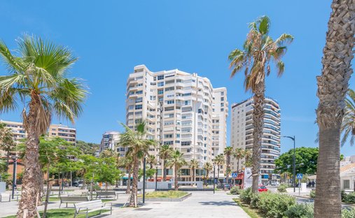 Penthouse in Playa De La Malagueta, Centro, Malaga 1