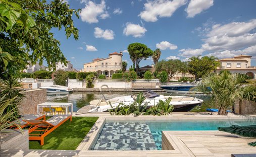 Villa à Empuriabrava, Catalogne, Espagne 1