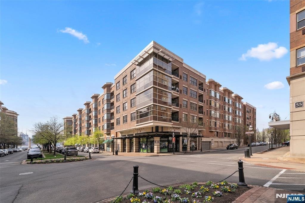 Condo in Guttenberg, New Jersey, United States 2 - 17800483