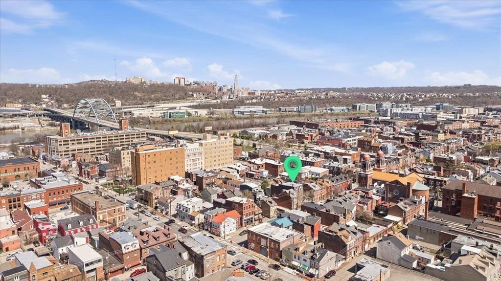 House in Pittsburgh, Pennsylvania, United States 3 - 17801673