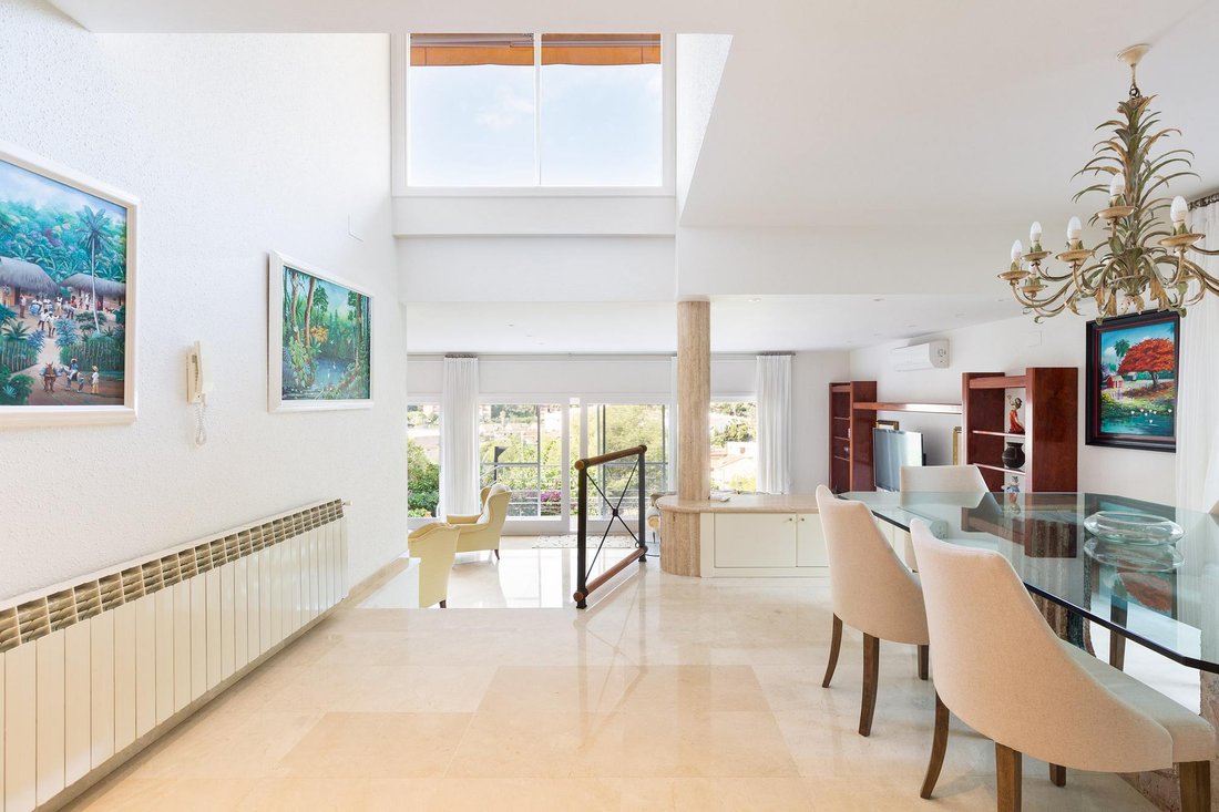Villa à Castelldefels, Catalogne, Espagne 2 - 16988474