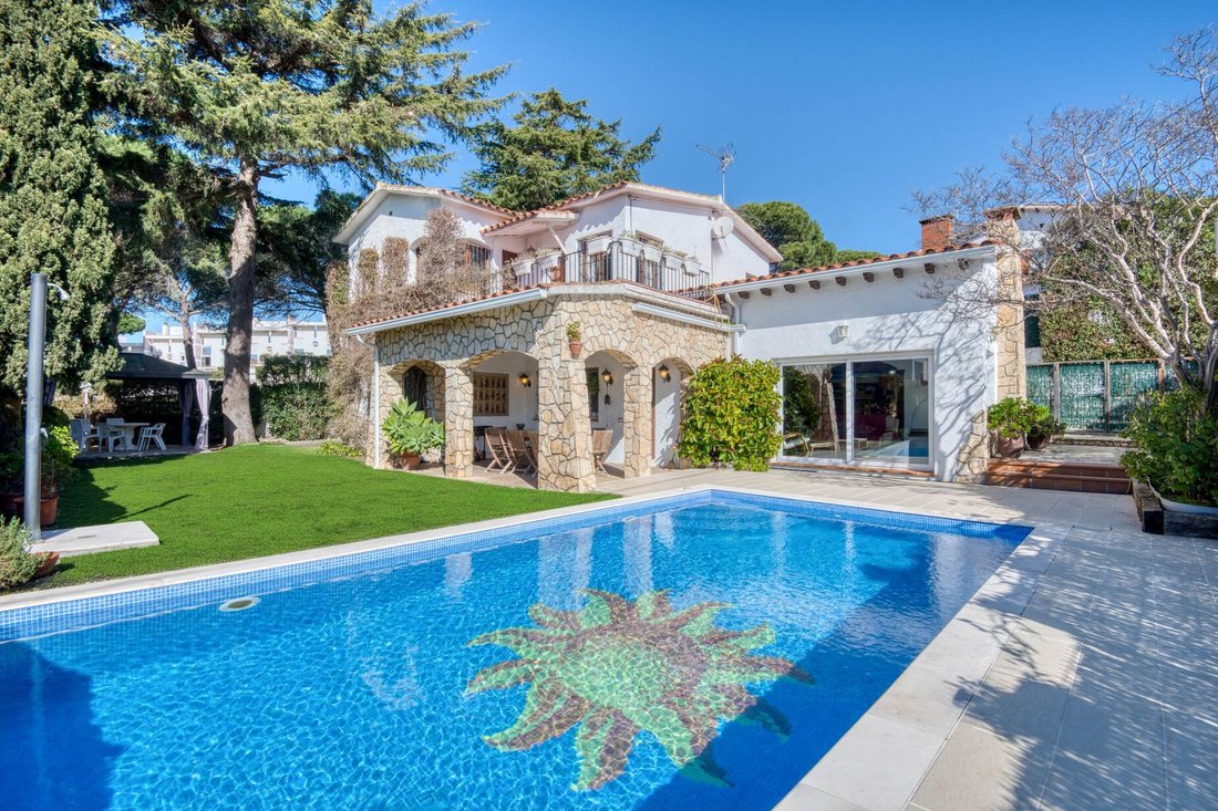 Villa in s'Agaro, Platja d'Aro, Catalonia 1 - 17310451