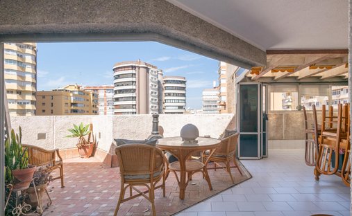 Penthouse in Playa De La Malagueta, Centro, Malaga 1