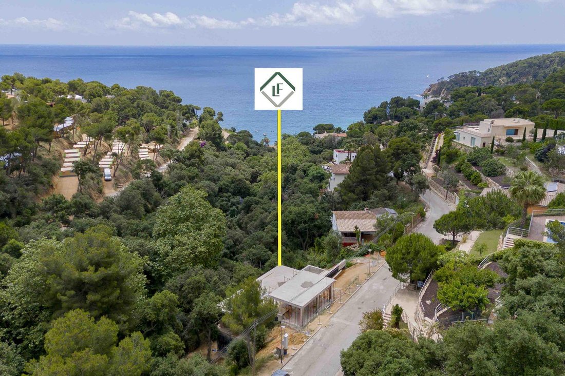 Land in Tossa de Mar, Catalonia, Spain 1 - 16989147