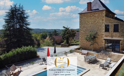 Exclusivity In Its Purest Form!! Overlooking A Private Valley, This 17 Th Century Manor Offers Total