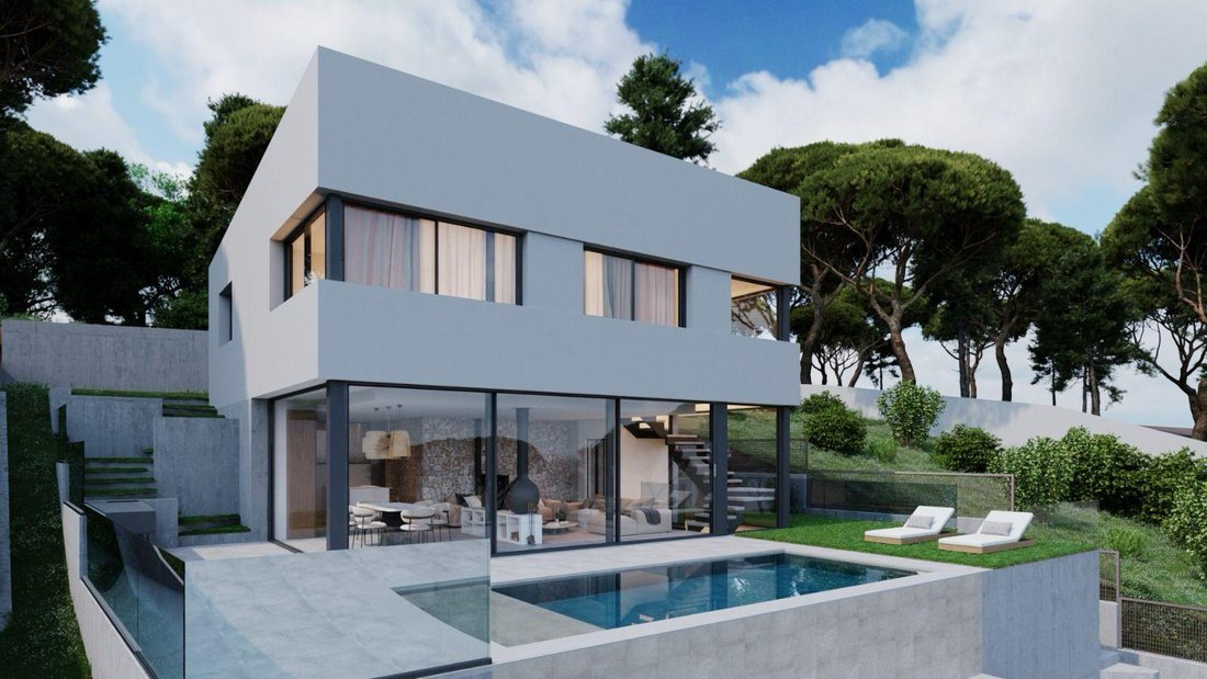 Villa in Sant Feliu de Guixols, Catalonia, Spain 1 - 16989630