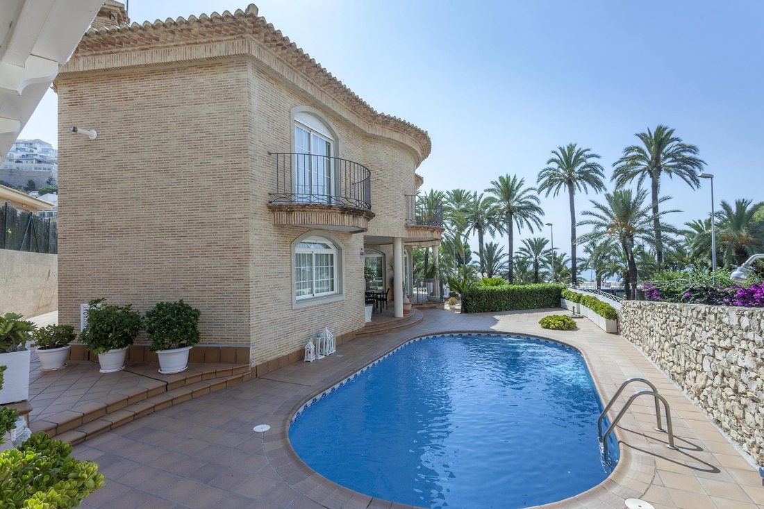 Villa in Cullera, Valencian Community, Spain 1 - 16989523