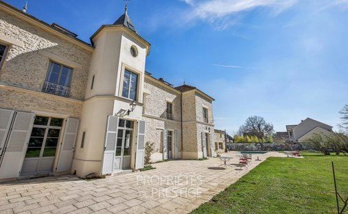 House in Rambouillet, Ile-de-France, France 1