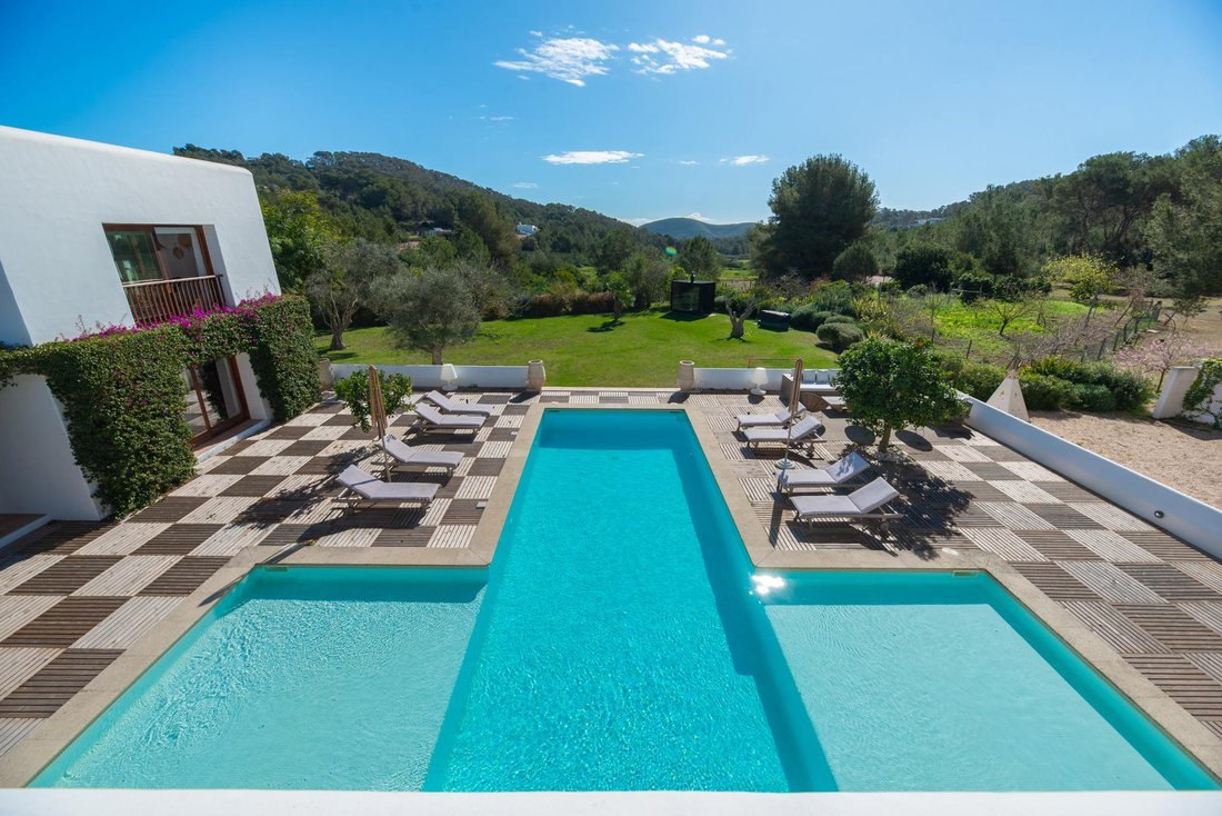 Villa in Jesus, Santa Eularia des Riu, Balearic Islands 4 - 17408232