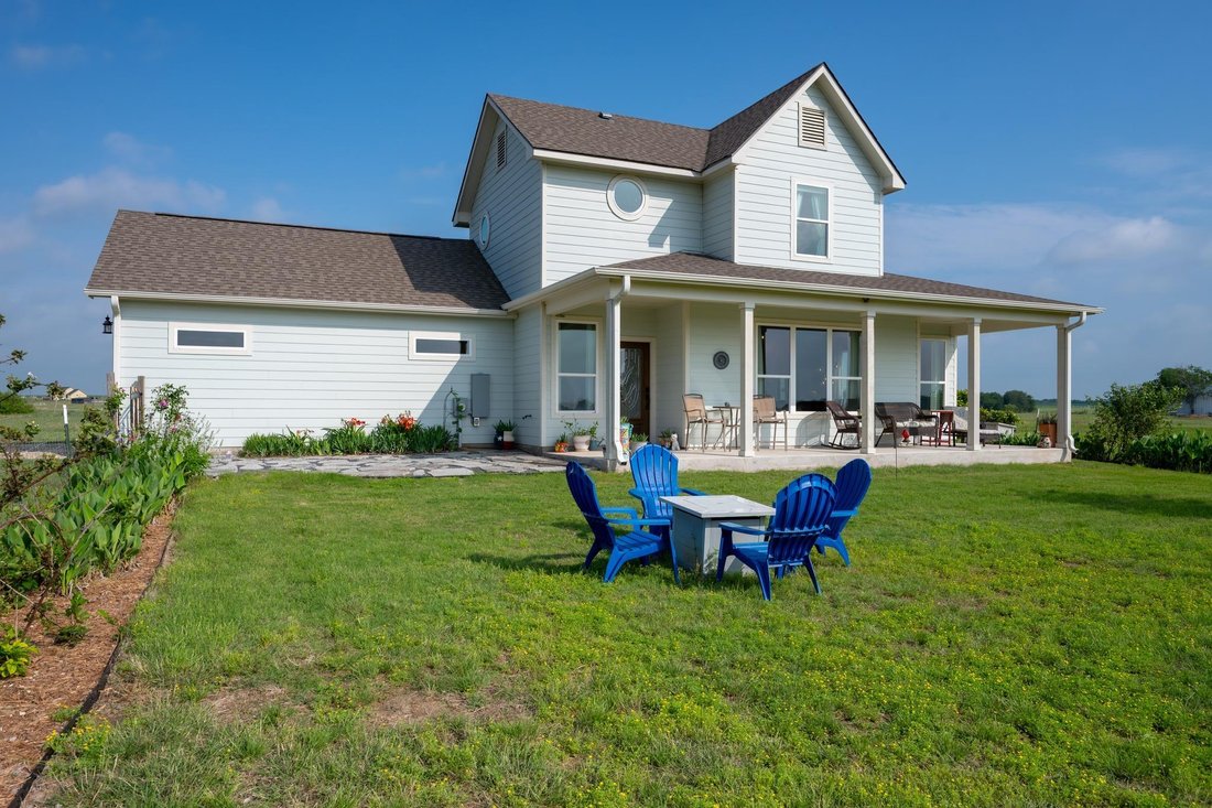 House in Coupland, Texas, United States 1 - 17799331