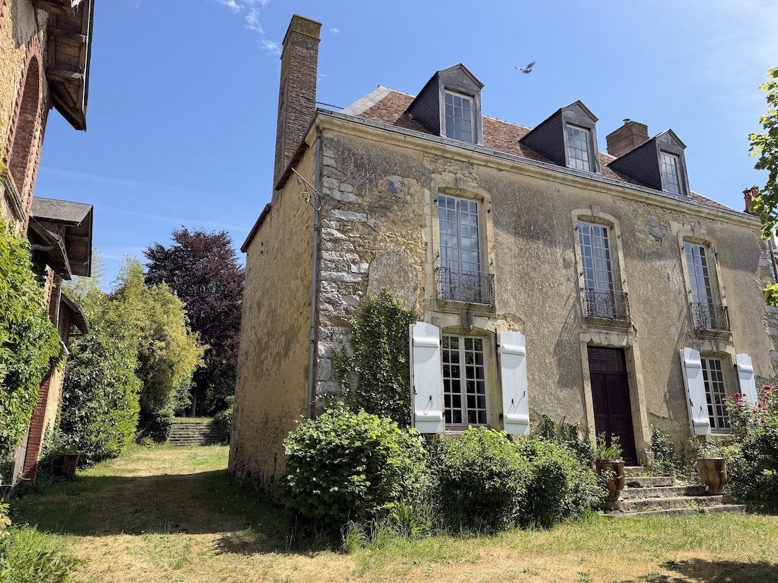 Townhouse in Nogent-le-Bernard, Pays de la Loire, France 2 - 17799376